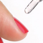 Oliwka regenerująca do paznokci i skórek zapachowa MANGO 75ml z pipetą manicure LALILL